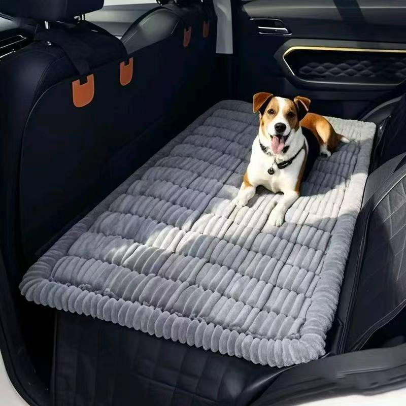 Plush Back-Seat Dog Bed Mat for Seat Extenders